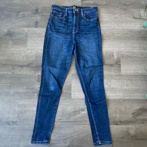 BDG Twig high rise in dark wash size 27